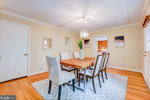 106 Lynnmoor Dr, Silver Spring MD 20901-1516 exterior