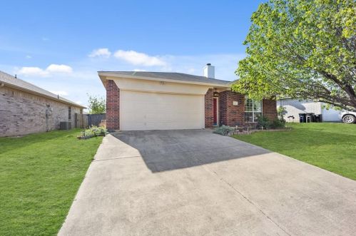 6445 Rainwater Way, Fort Worth, TX 76179-4115