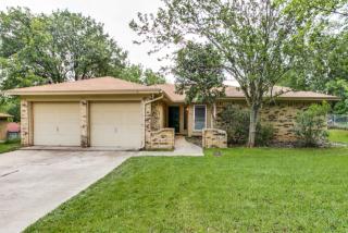 220 Rhineland Rd, Fort Worth TX  76126-3111 exterior