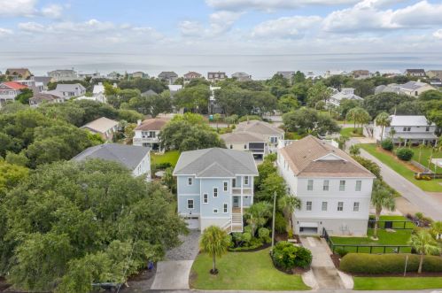 802 Palm Blvd, Isle Of Palms SC  29451-2218 exterior