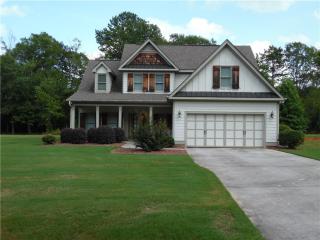 110 Bear Creek Ln, Bogart, GA 30622-5133