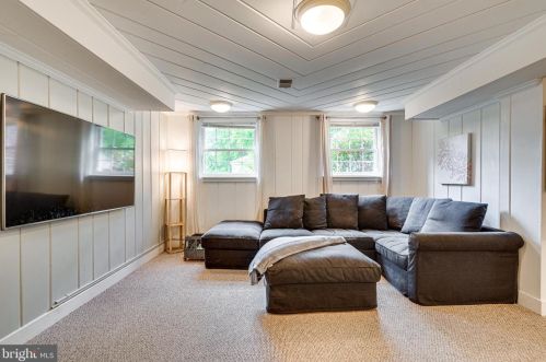 2218 Osborn Dr, Silver Spring MD 20910-1323 exterior