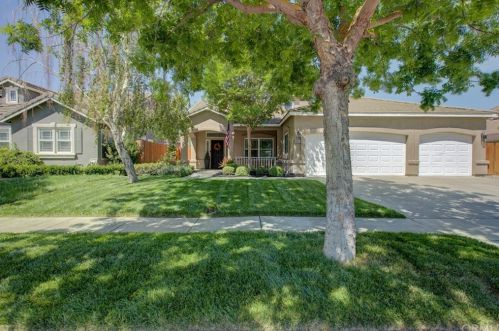 3881 Adams St, Turlock, CA 95382-8828