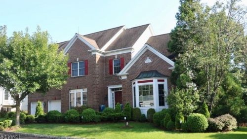7 Independence Trl, Paterson NJ  07512-2100 exterior