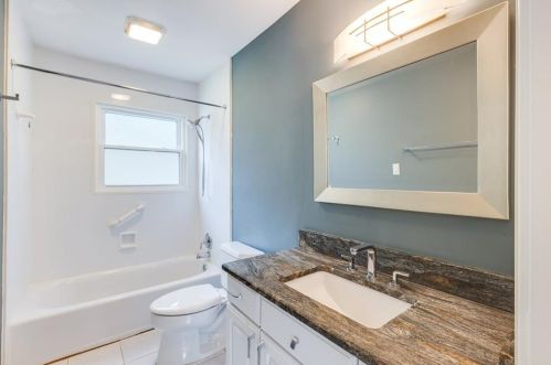 2044 Ellwyn Dr, Atlanta GA  30341-1541 exterior
