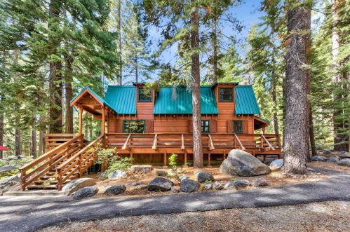 10080 Blue Jay Ln, Truckee, CA 96161-2869