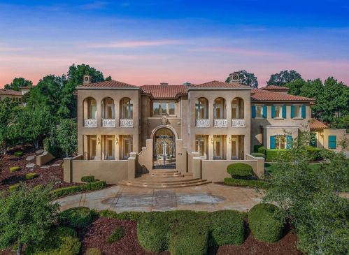 4750 Gresham Dr, Folsom CA  95762-7700 exterior