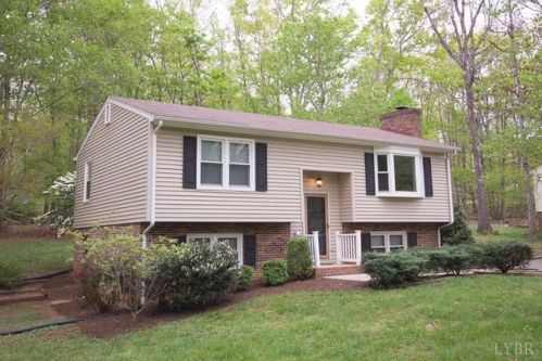 207 Greentree Dr, Forest VA  24551-1215 exterior
