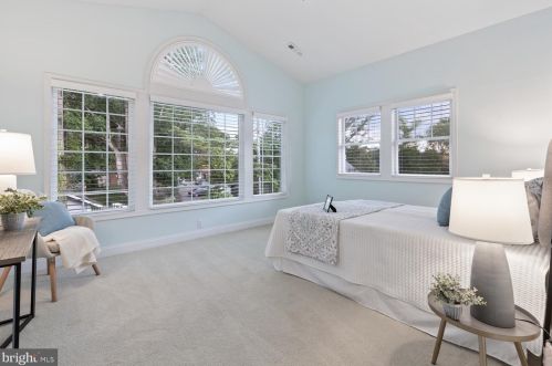 728 Oak Grv Cir, Severna Park MD 21146-4219 exterior