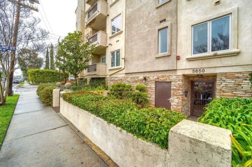 5650 Woodman Ave, Van Nuys, CA 91401