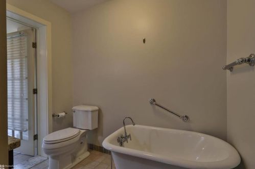 415 Ott St, Allentown PA  18104-6151 exterior