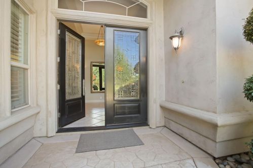 1114 Heidelberg Way, Lodi, CA 95242-9142