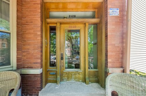 2120 Sawyer Ave, Chicago, IL 60647-2704