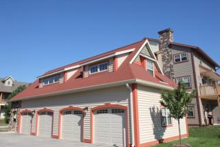 3321 Cheekwood Ln, Blmgtn IN  47401-4172 exterior