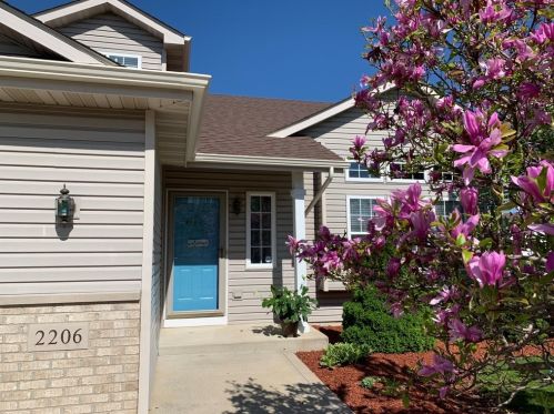2206 Falcon Dr, Plainfield, IL 60586-6573