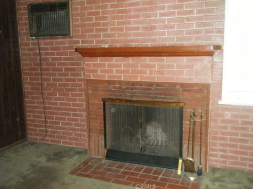 4665 Gardena Dr, Riverside, CA 92506-2015