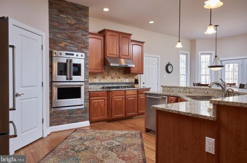 309 Reserve Gate Ter, Silver Spring MD 20905-5040 exterior