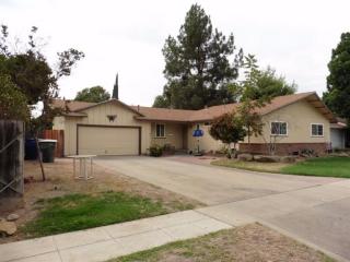 917 Norwich Ave, Fresno, CA 93705-0938