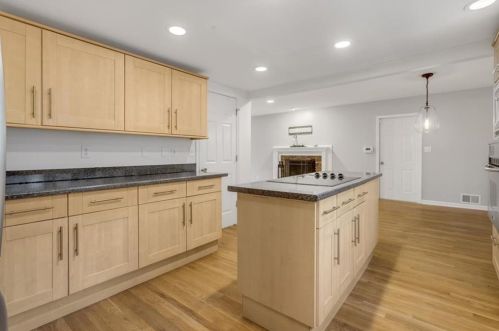 2613 Flair Knoll Dr, Atlanta GA  30345-1317 exterior