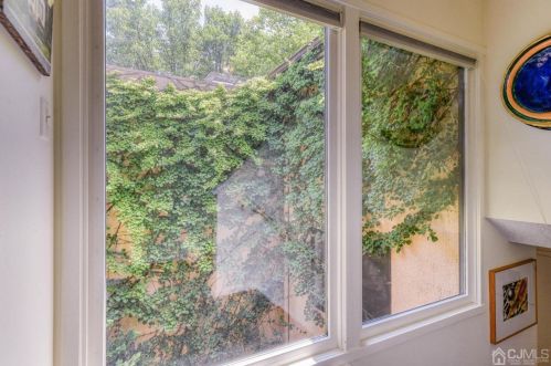 345 Sayre Dr, Princeton NJ  08540-5839 exterior