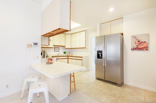 1051 Kamookoa Pl, Honolulu HI  96825-1317 exterior