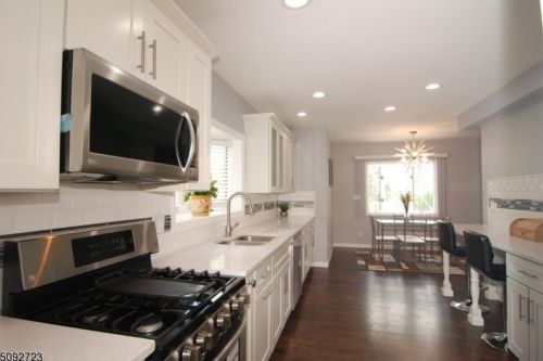 276 Beverwyck Rd, Parsippany, NJ 07054-2251