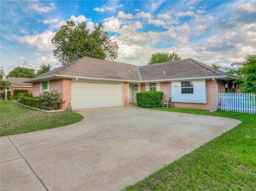 7521 27 St, Bethany OK  73008-4409 exterior