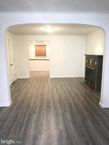 918 Annin St, Philadelphia, PA 19147-4613