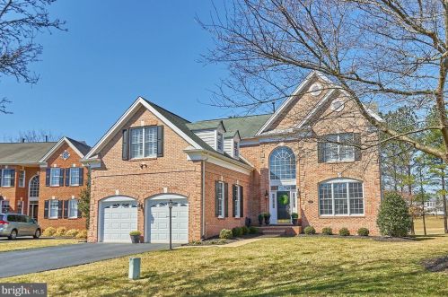 5680 Shoal Creek Dr, Haymarket, VA 20169-3113