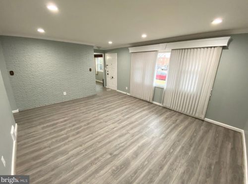 7804 Lockney Ave, Silver Spring MD 20912-7304 exterior