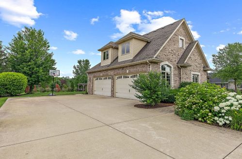 25909 Prairie Hill Ln, Plainfield, IL 60585-5704
