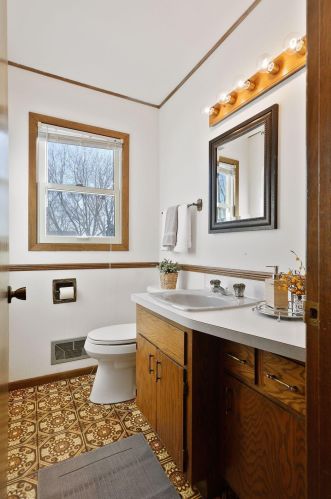 15465 Dresden Trl, Saint Paul MN  55124-6898 exterior