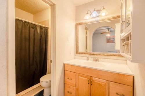 2212 Colonial Pl, Carrollton TX 75007-5503 exterior