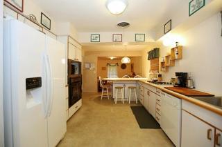 5830 Burlinghall Dr, Houston TX  77035-2416 exterior