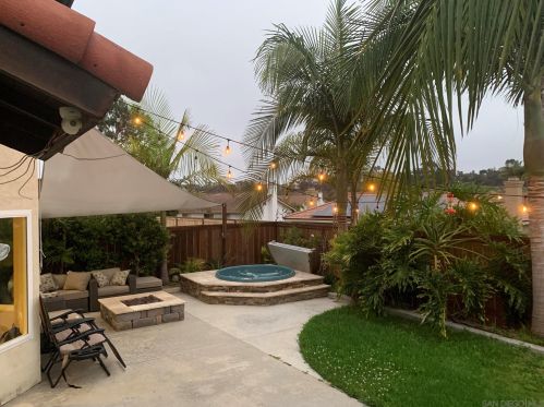 3022 Glenbrook St, Carlsbad, CA 92010-7025