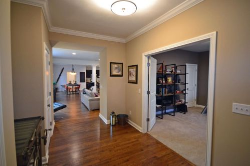3553 Edwards Rd, Cincinnati, OH 45208-1301