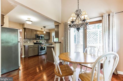 142 Hawthorne Ave, Tavistock NJ 08033-1401 exterior