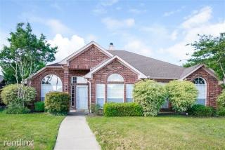 7401 Glenstone St, Rowlett TX  75089-7484 exterior