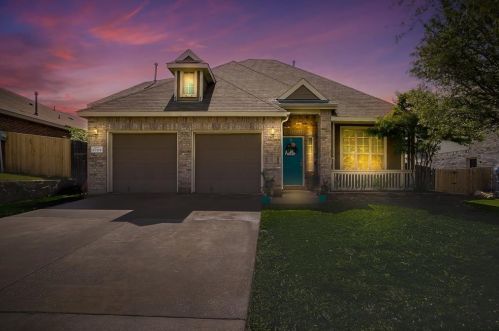 1008 Long Pointe Ave, Fort Worth, TX 76108-6931