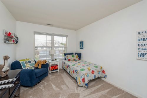 551 Lancaster Dr, Pingree Grove IL  60140-9156 exterior