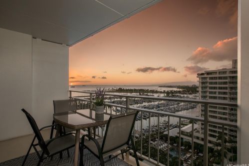 1777 Ala Moana Blvd, Honolulu HI  96815-1683 exterior
