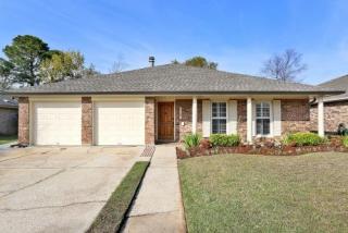 724 Petit Berdot Dr, Kenner, LA 70065-1128