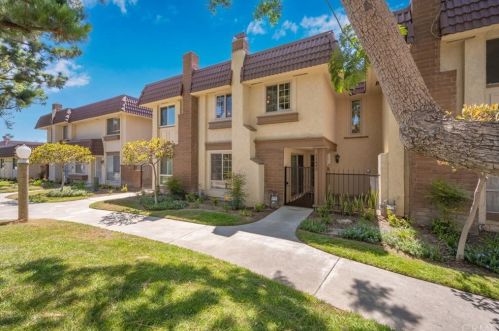 11442 Seabrook Way, Cypress, CA 90630-5476