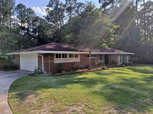111 Debbie Dr, Statesboro, GA 30458-4511