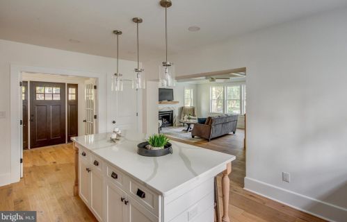 621 Cedar Ave, Tavistock NJ  08033-1051 exterior