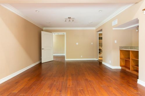 2411 Chevy Chase Dr, Glendale CA  91206-4525 exterior