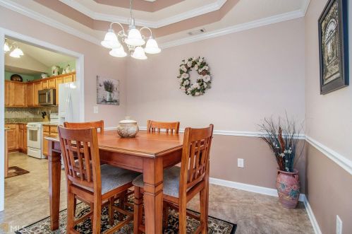 46 Stony Oak Dr, Newnan, GA 30263-3154
