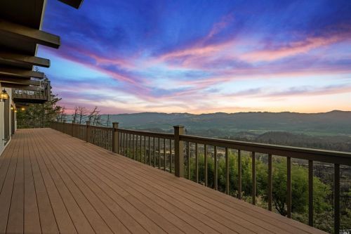 1080 Crestmont Dr, Angwin, CA 94508-9679