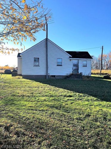 6714 Stevens Rd, Wahkon, MN 56386-2513