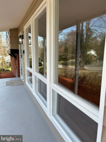 9909 Dellwood Ave, Columbia MD  21046-1024 exterior